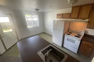 2448 SE 117th Ave, Portland, OR 97216 - Photo 11