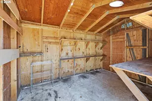 12431 NE Knott St, Portland, OR 97230 - Photo 33