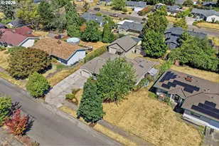 12431 NE Knott St, Portland, OR 97230 - Photo 45