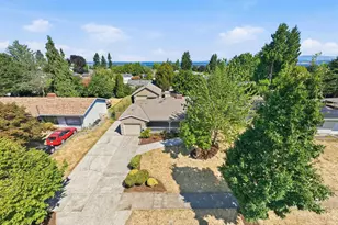 12431 NE Knott St, Portland, OR 97230 - Photo 43