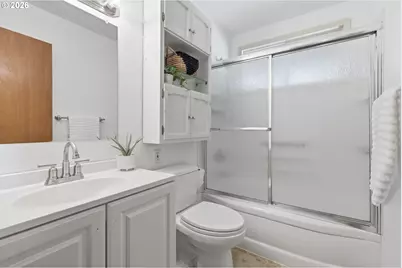 12431 NE Knott St, Portland, OR 97230 - Photo 27