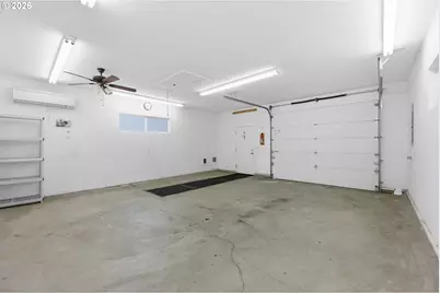 12431 NE Knott St, Portland, OR 97230 - Photo 41