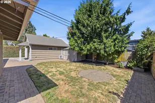 12431 NE Knott St, Portland, OR 97230 - Photo 31