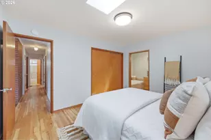 12431 NE Knott St, Portland, OR 97230 - Photo 17