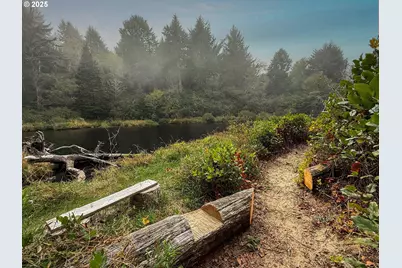 350 Combs Cir, Yachats, OR 97498 - Photo 47