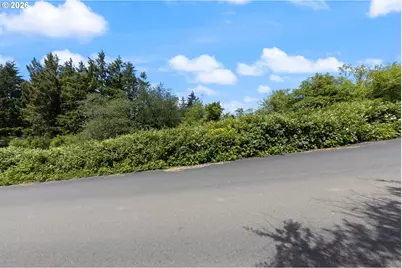 70 SE Yaquina View Dr, Newport, OR 97365 - Photo 11