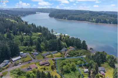 70 SE Yaquina View Dr, Newport, OR 97365 - Photo 5
