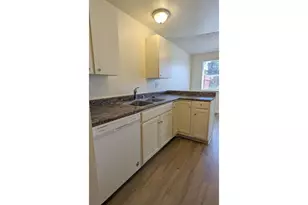 8015 NE 117th Ave, Vancouver, WA 98662 - Photo 3