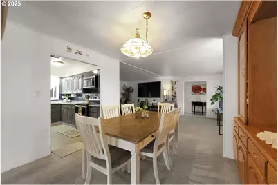 1800 Lakewood Ct, Eugene, OR 97402 - Photo 15