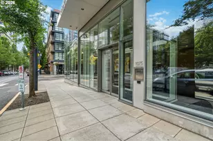 1075 NW Northrup St, Portland, OR 97209 - Photo 35