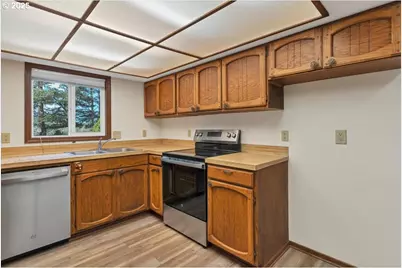 2520 S Crestline Dr, Waldport, OR 97394 - Photo 21