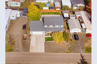 890 SE Thompson Ave, Winston, OR 97496 - Photo 39