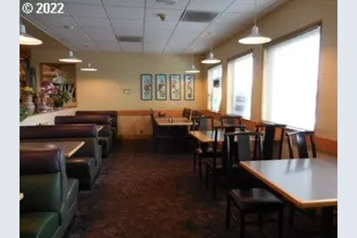 1206 9th Ave, Albany, OR 97322 - Photo 9