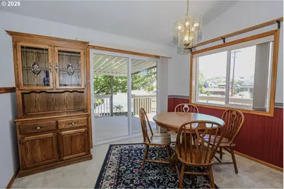 117 NW Romayo Ct, Winston, OR 97496 - Photo 15
