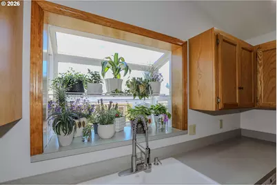 117 NW Romayo Ct, Winston, OR 97496 - Photo 17