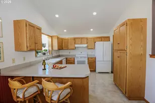 117 NW Romayo Ct, Winston, OR 97496 - Photo 11