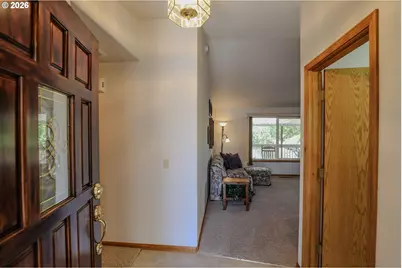 117 NW Romayo Ct, Winston, OR 97496 - Photo 5