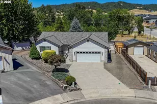 117 NW Romayo Ct, Winston, OR 97496 - Photo 43