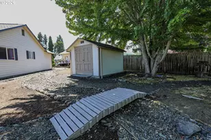 117 NW Romayo Ct, Winston, OR 97496 - Photo 39