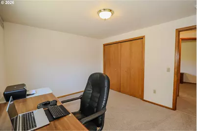 117 NW Romayo Ct, Winston, OR 97496 - Photo 27