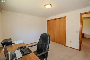 117 NW Romayo Ct, Winston, OR 97496 - Photo 27
