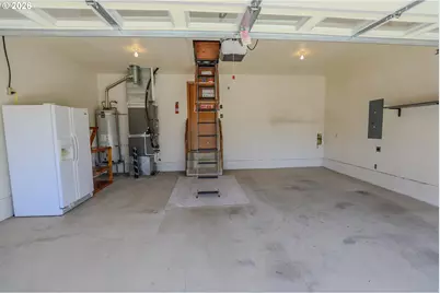 117 NW Romayo Ct, Winston, OR 97496 - Photo 35