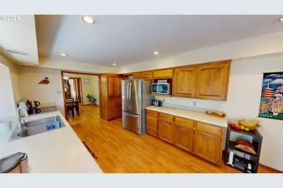 925 7th St, Brookings, OR 97415 - Photo 9
