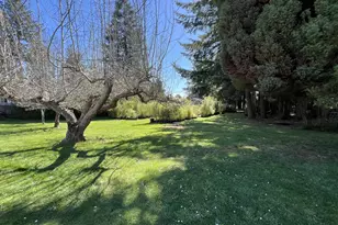 925 7th St, Brookings, OR 97415 - Photo 33