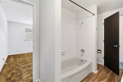 2494 38th St, Springfield, OR 97477 - Photo 17