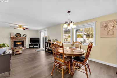 17004 SE 16th St, Vancouver, WA 98683 - Photo 7