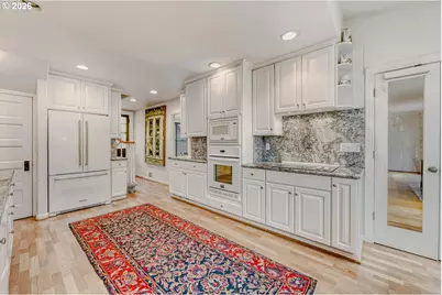 1335 SE Knight St, Portland, OR 97202 - Photo 13