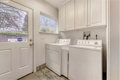 1335 SE Knight St, Portland, OR 97202 - Photo 21