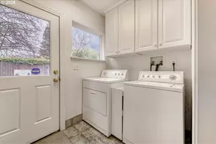 1335 SE Knight St, Portland, OR 97202 - Photo 21