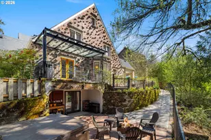 626 SW Comus Ct, Portland, OR 97219 - Photo 39