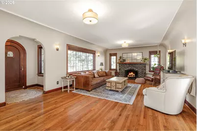 626 SW Comus Ct, Portland, OR 97219 - Photo 3