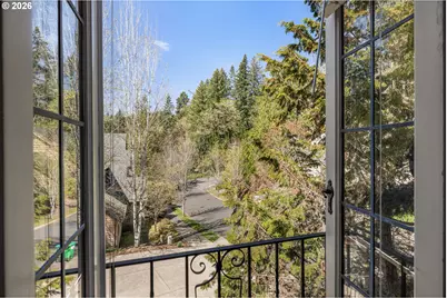 626 SW Comus Ct, Portland, OR 97219 - Photo 17