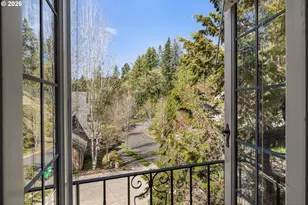 626 SW Comus Ct, Portland, OR 97219 - Photo 17