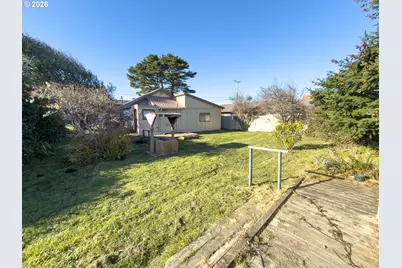 1233 Alabama Ave, Bandon, OR 97411 - Photo 29