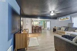 917 Robbins St, Milton-Freewater, OR 97862 - Photo 3