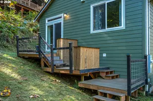 9904 Beach Dr, Clatskanie, OR 97016 - Photo 17