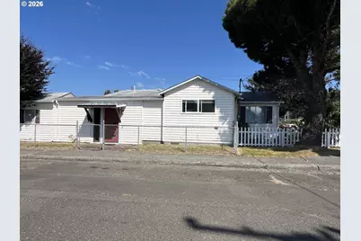 795 Laurel Ave, Reedsport, OR 97467 - Photo 3