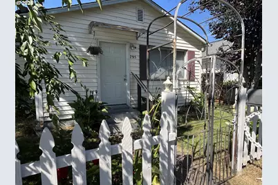 795 Laurel Ave, Reedsport, OR 97467 - Photo 37