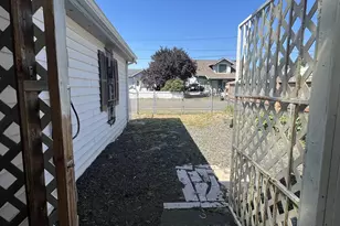795 Laurel Ave, Reedsport, OR 97467 - Photo 27