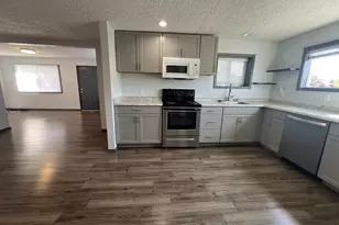 795 Laurel Ave, Reedsport, OR 97467 - Photo 5