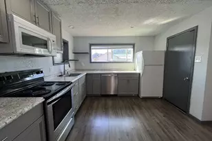 795 Laurel Ave, Reedsport, OR 97467 - Photo 9