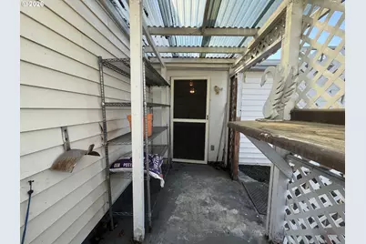 795 Laurel Ave, Reedsport, OR 97467 - Photo 29
