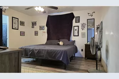 676 58th St, Springfield, OR 97478 - Photo 13