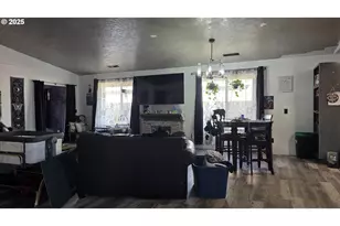 676 58th St, Springfield, OR 97478 - Photo 7