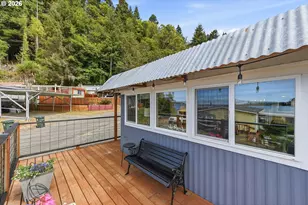 66642 E Bay Rd, North Bend, OR 97459 - Photo 7