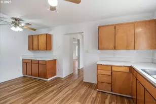 306 Pine St, Albany, OR 97321 - Photo 23